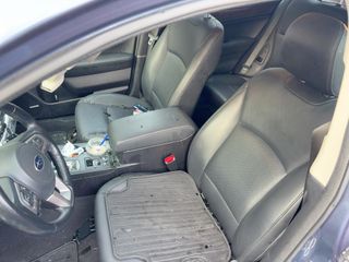 2016 Subaru Outback 2.5i Limited - Interior Front Seat Image